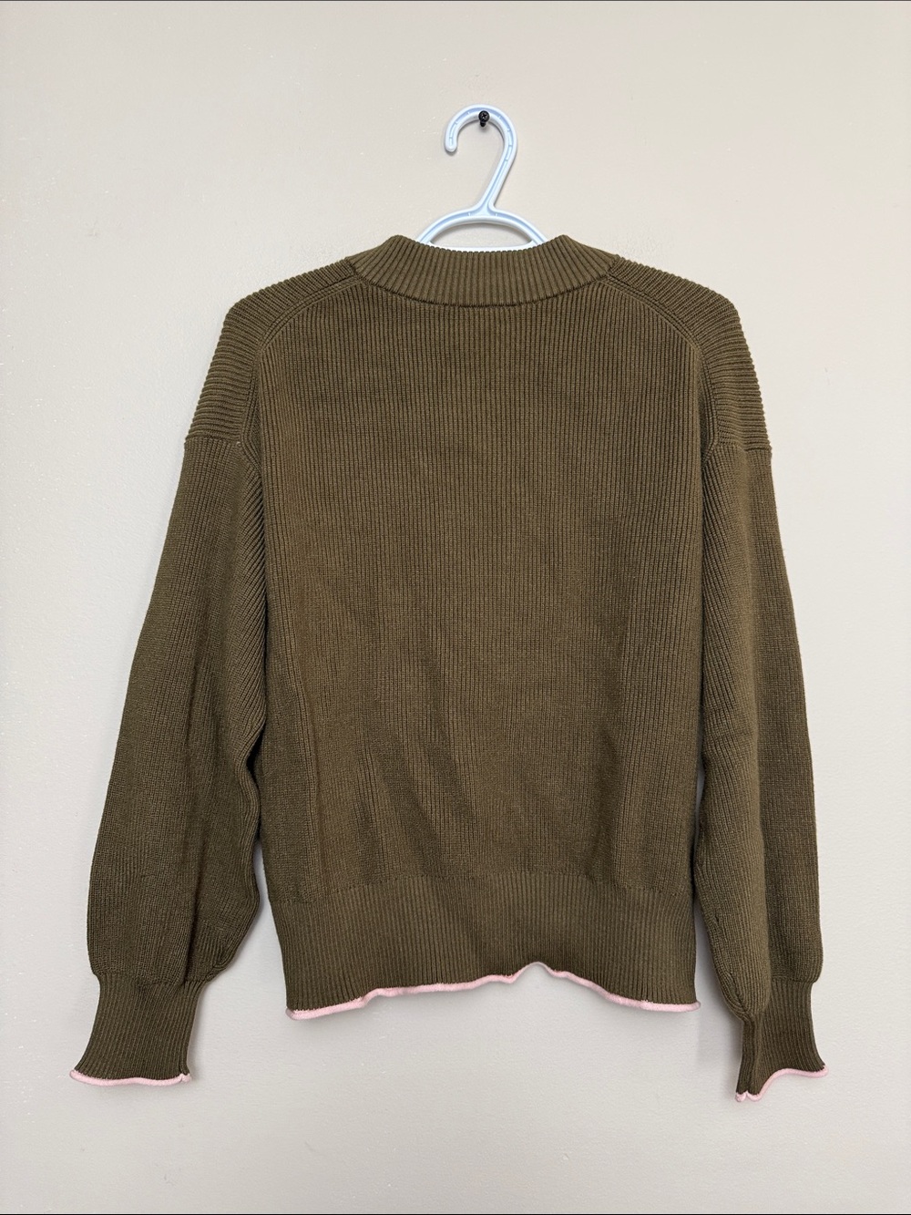 Scotch & Soda Olive Green Ribbed Crewneck Sweater with Pink Trim size M